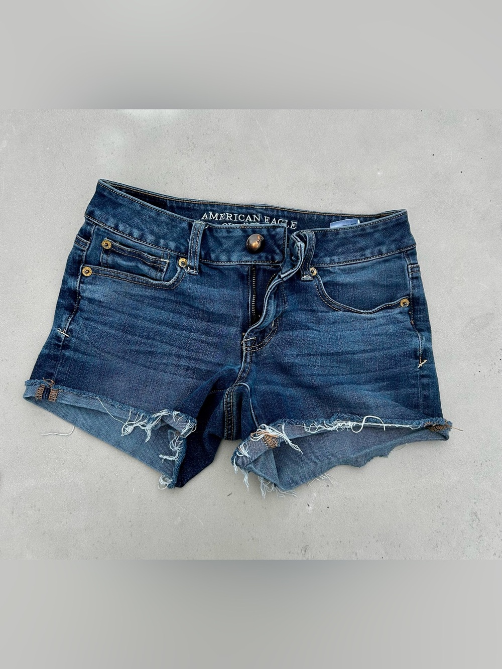 American Eagle Super Stretch Distressed Low Rise Shortie Denim Shorts  Size 2